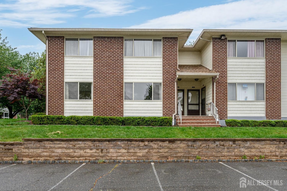 Sold $315,000 • Co-Listing Agent