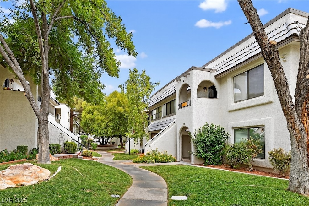 1410 Santa Margarita St unit G, Las Vegas, NV 89146 - photo 1