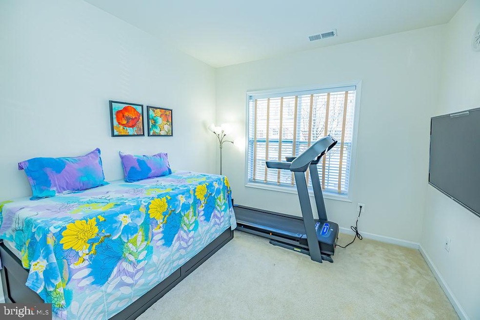 22541 Cambridgeport Square, Ashburn, VA 20148 - photo 1