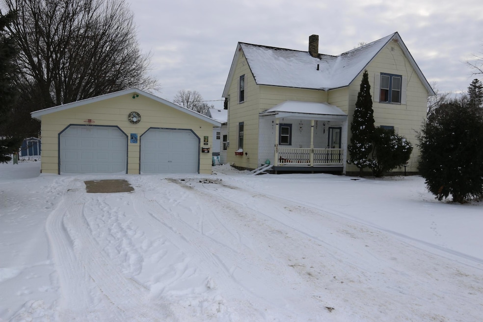 357 5th Ave SW, Perham, MN 56573 - photo 1