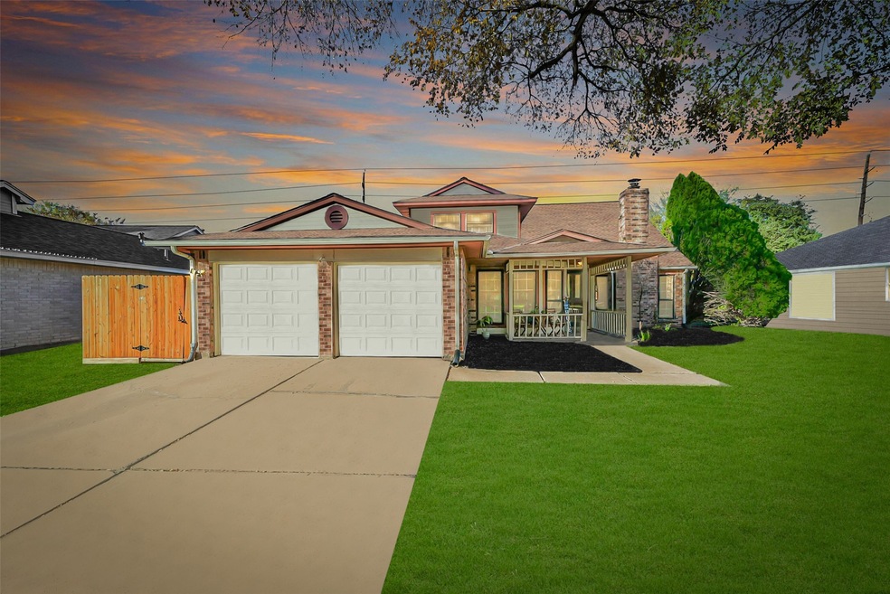 15602 Pebble Lake Dr, Houston, TX 77095 - photo 1