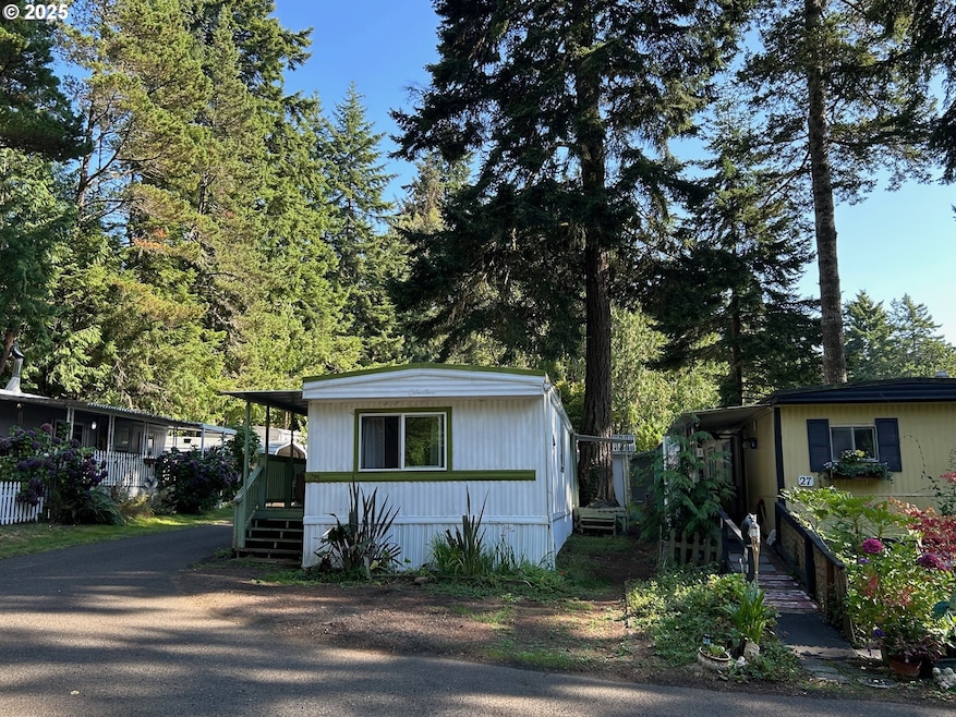 89510 Highway 101 unit 26, Florence, OR 97439 - photo 1