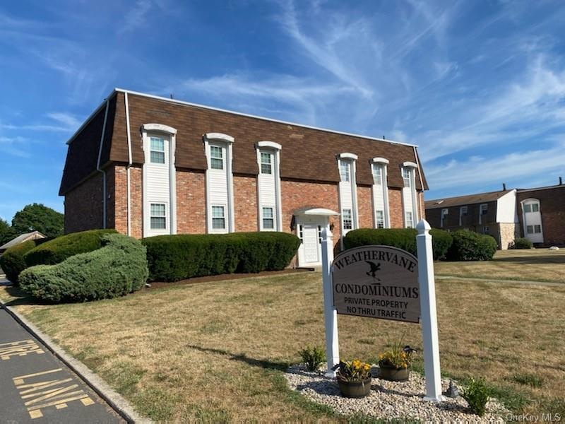 15 Weathervane Dr unit 20, Washingtonville, NY 10992 - photo 1