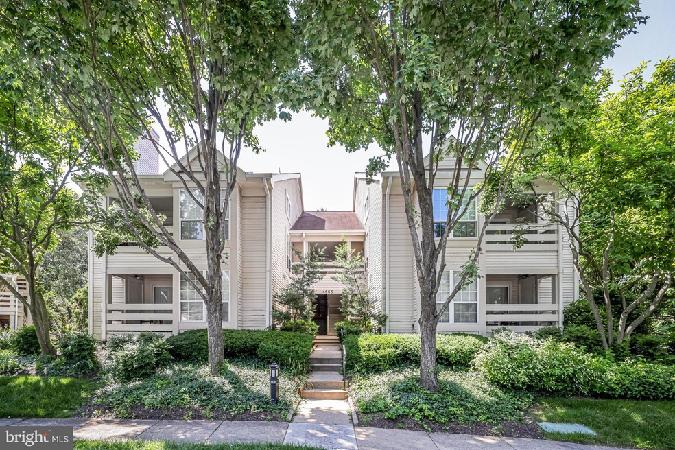 4555 Interlachen Ct unit I, Alexandria, VA 22312 - photo 1