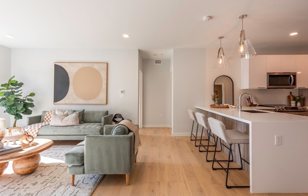 71 Bow St unit 303, Somerville, MA 02143 - photo 1