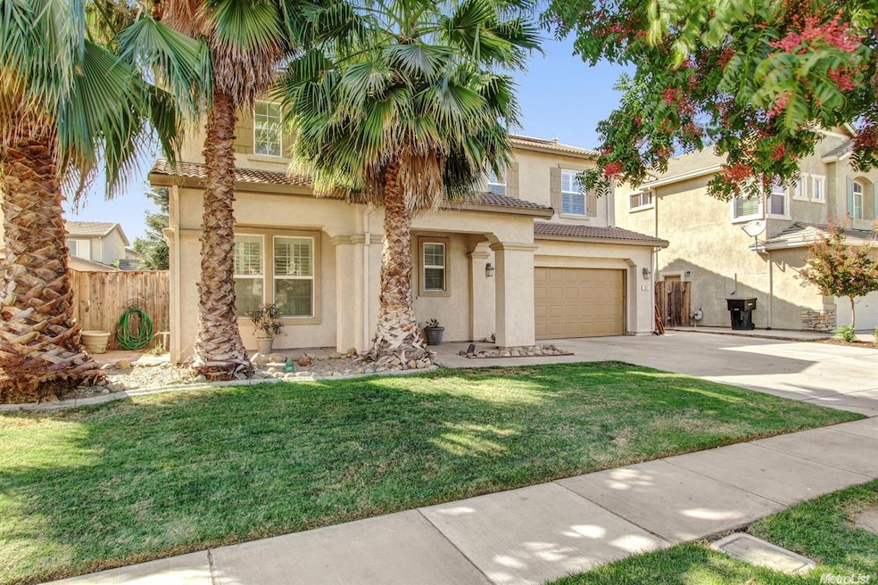 364 Ada Way, Oakdale, CA 95361 - photo 1