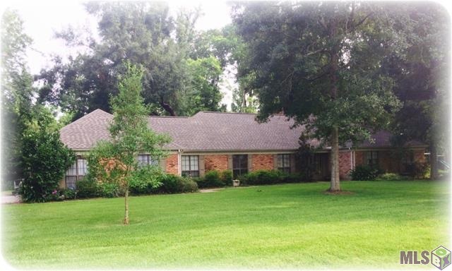 TIMELESS BEAUTY IN THE HEART OF GONZALES