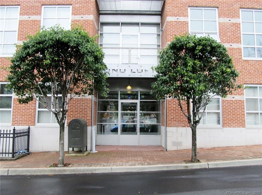Welcome to SONO Lofts. Located at 10 Ann St, mere 
