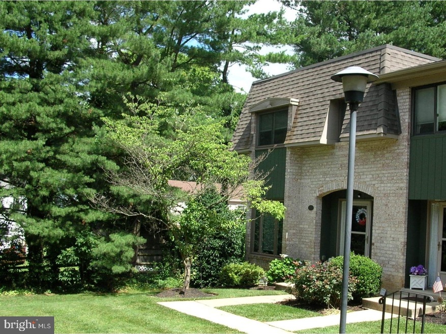 915 Putnam Blvd unit 110, Wallingford, PA 19086 - photo 1