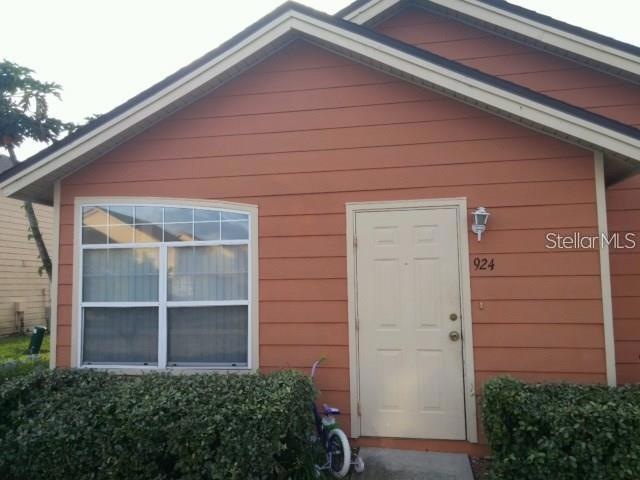 924 Caribbean Dr unit B, Davenport, FL 33897 - photo 1