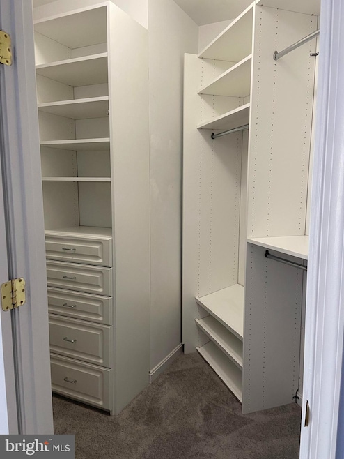 2921 Deer Hollow Way unit 209, Fairfax, VA 22031 - photo 1