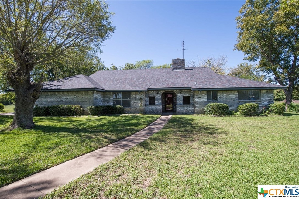 879 Little Elm Loop, Temple, TX 76501 - photo 1