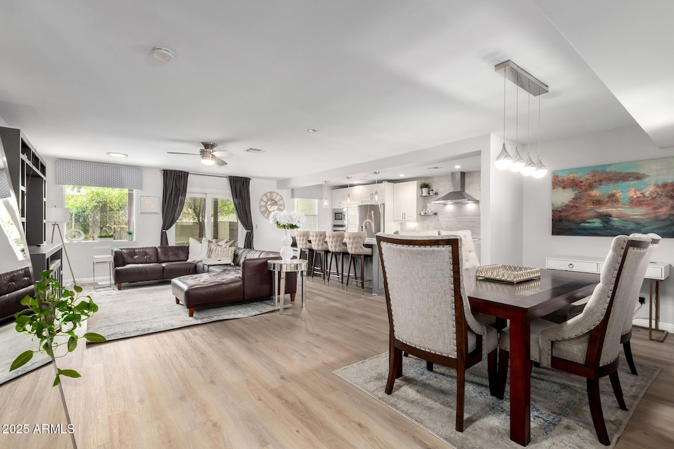 7713 E Vista Dr unit 13, Scottsdale, AZ 85250 - photo 1