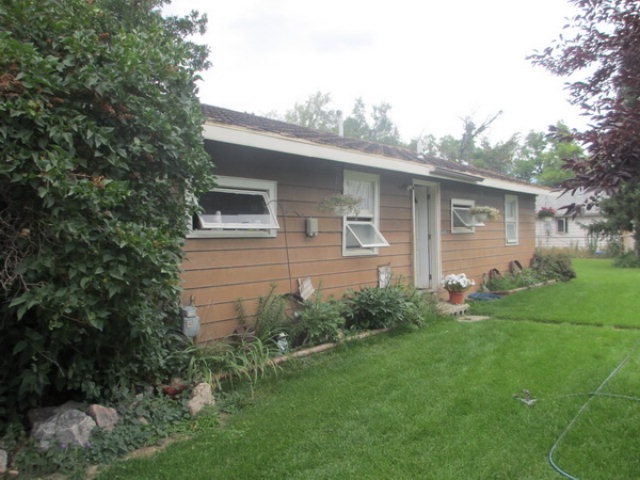 525 Warren Rd, Cody, WY 82414 - photo 1