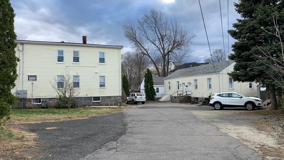 23 1/3 Harrington Ave unit 23   1/3, Quincy, MA 02169 - photo 1