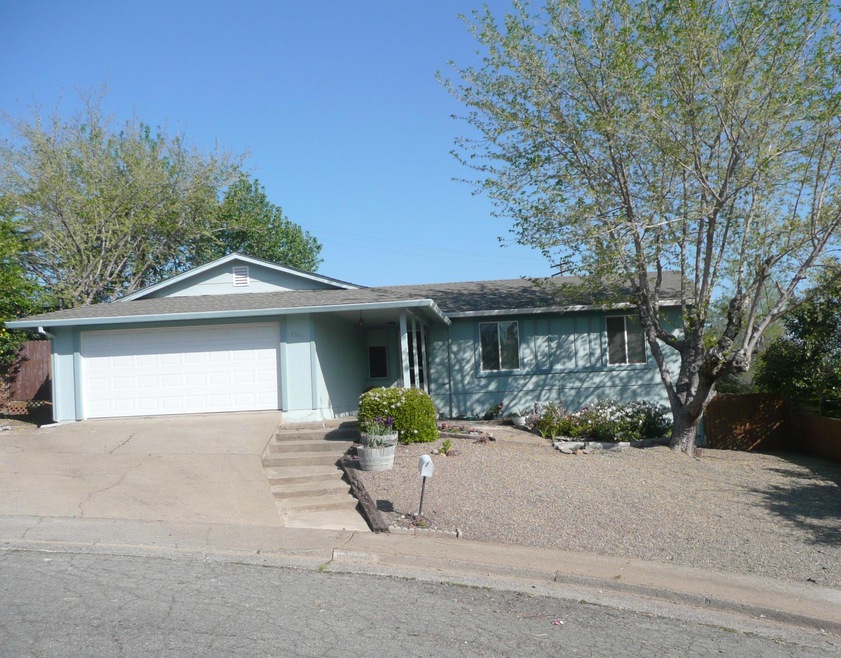 3550 Dwayne Ct, Redding, CA 96001 - photo 1