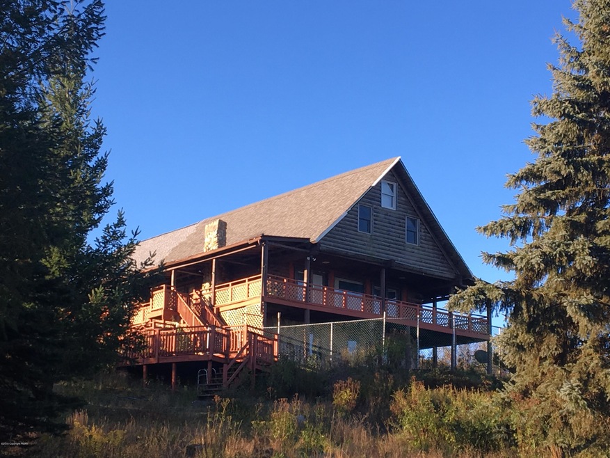 375 Lake Francis Rd, Mountain Top, PA 18707 - photo 1