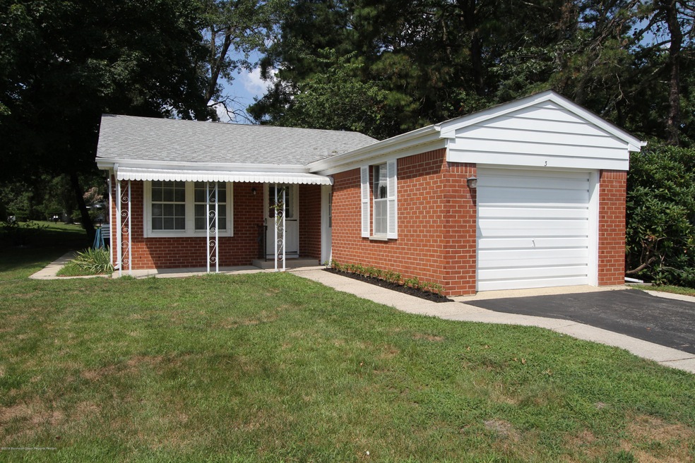 Welcome To 3 Adams Ct