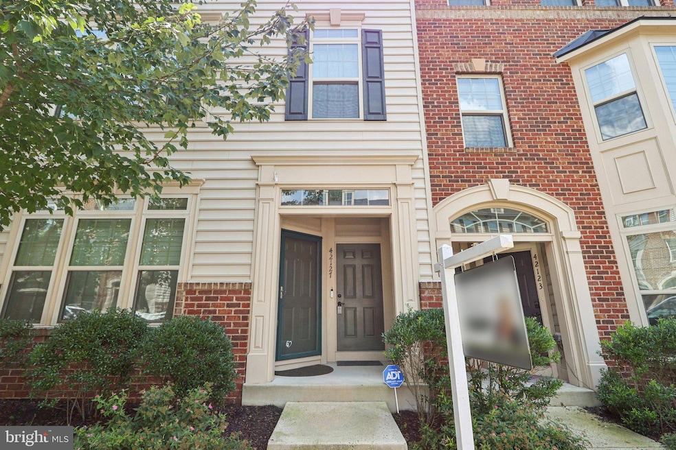 42127 Piebald Square, Aldie, VA 20105 - photo 1