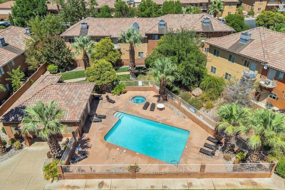 700 N Main St unit L6, Washington, UT 84780 - photo 1