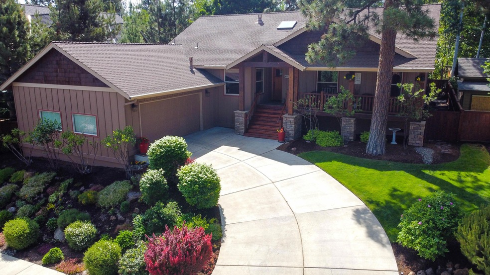 20106 Crystal Mountain Ln, Bend, OR 97702 - photo 1