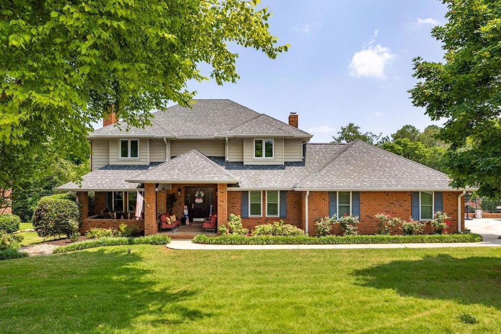For Sale $548,000