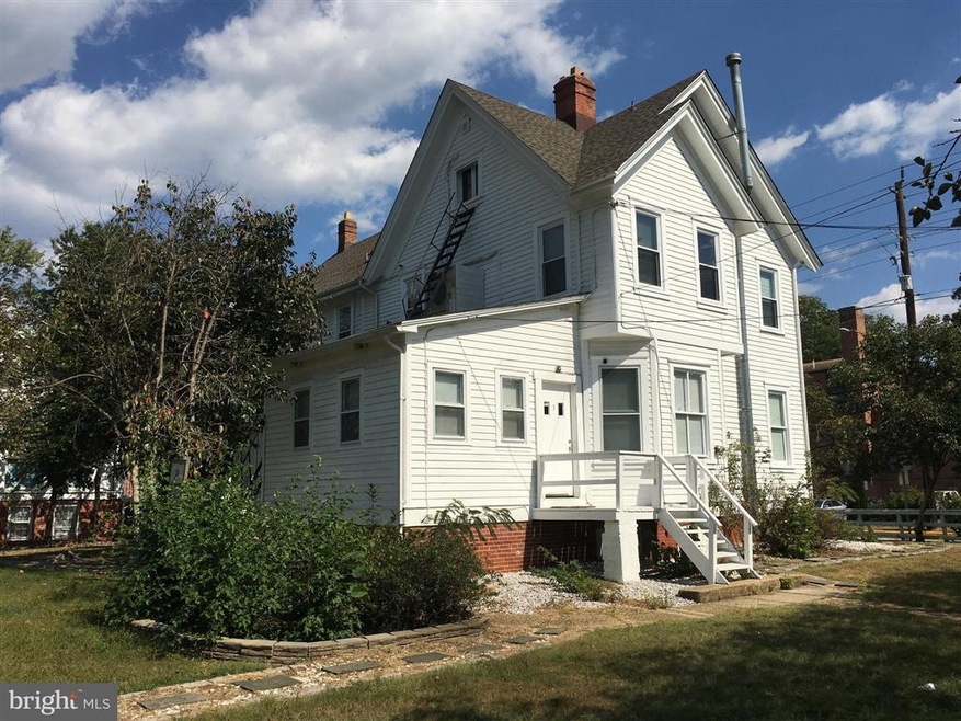 7400 Rhode Island Ave unit 3, College Park, MD 20740 - photo 1