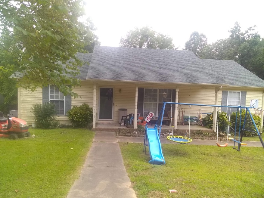 347 Liberty Cir, Prospect, TN 38477 - photo 1