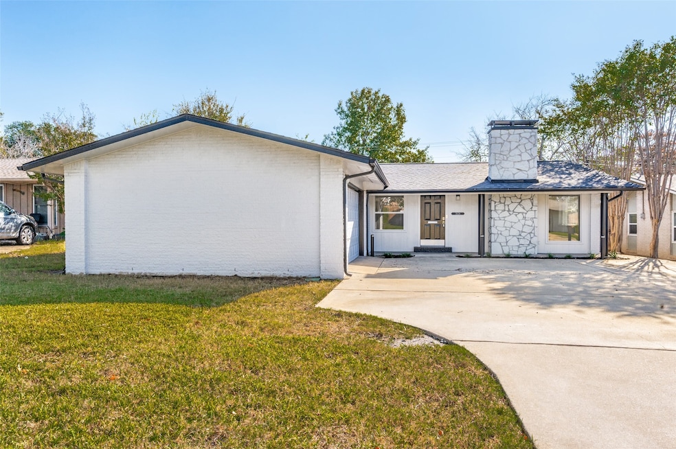 3624 High Bluff Dr, Dallas, TX 75234 - photo 1