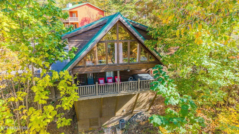 2105 Rabbit Point Way, Sevierville, TN 37876 - photo 1