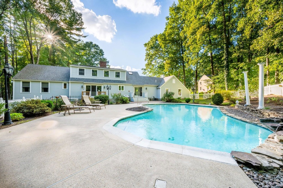 30 Katherine Way, Plaistow, NH 03865 - photo 1