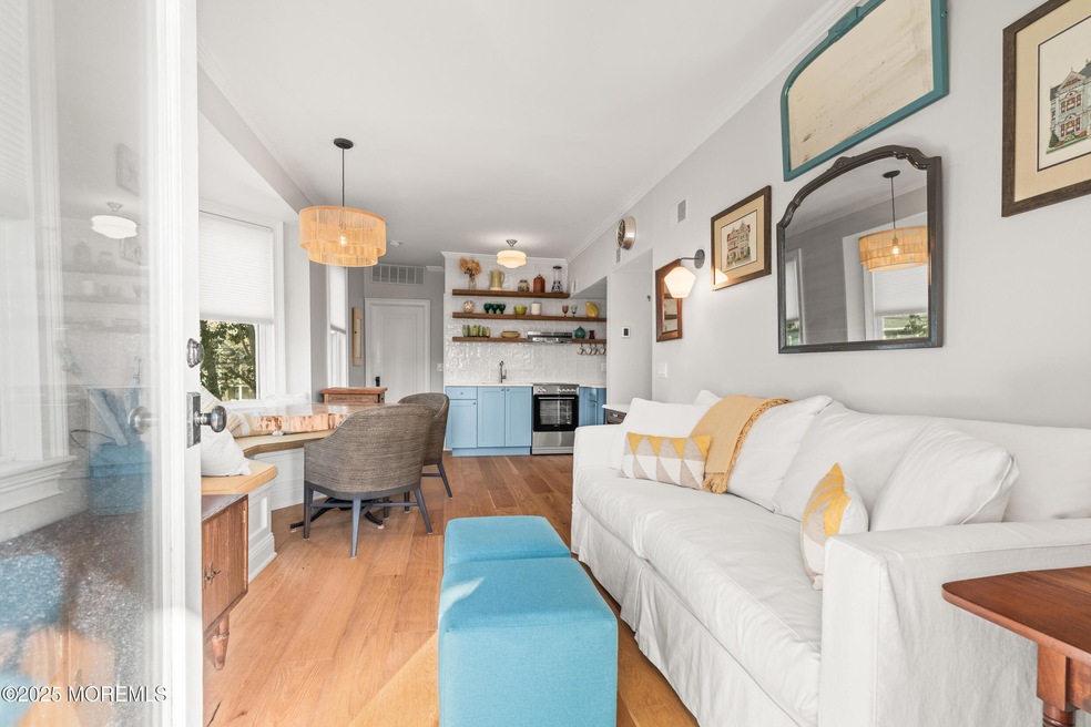 Gorgeous open Floor Plan