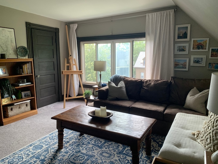 For Rent $2,400/month