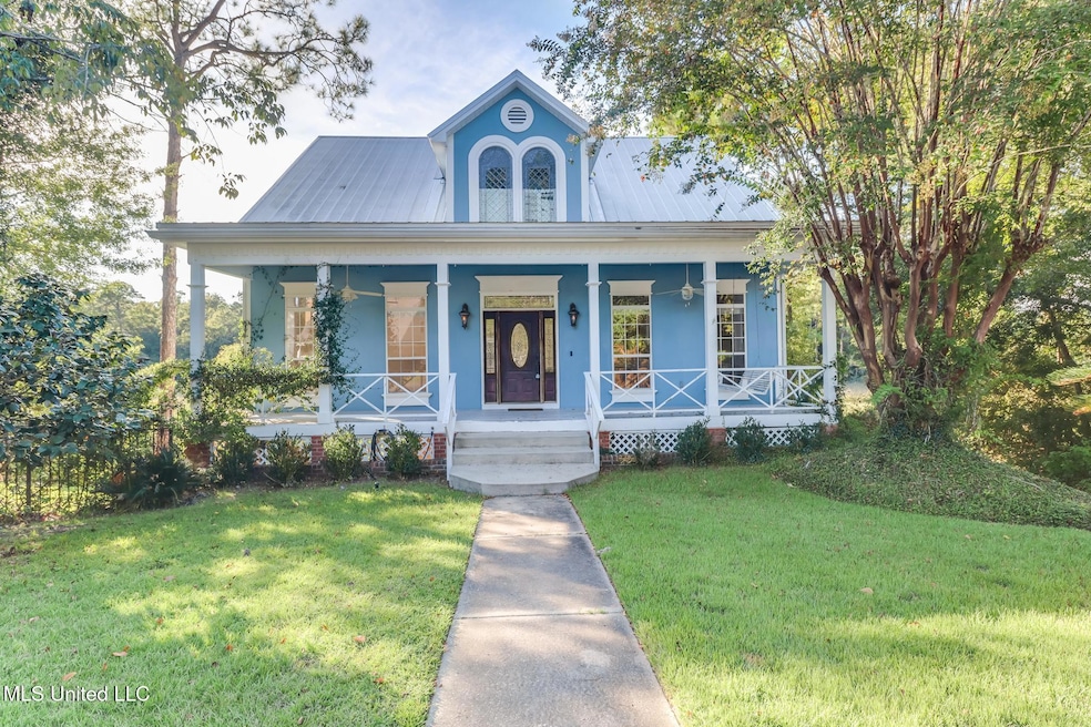 1066 Conley Cir, Ocean Springs, MS 39564 - photo 1