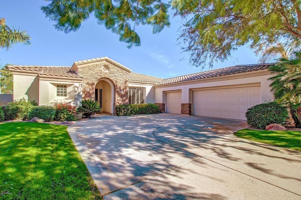 1760 W Bartlett Way