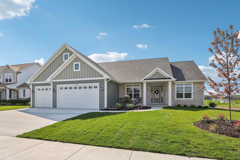 322 Kiddle Ln, Union Grove, WI 53182 - photo 1
