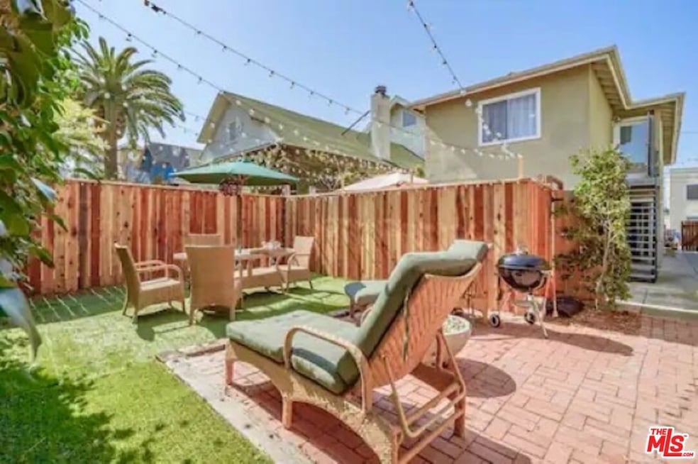 Upper Unit Patio