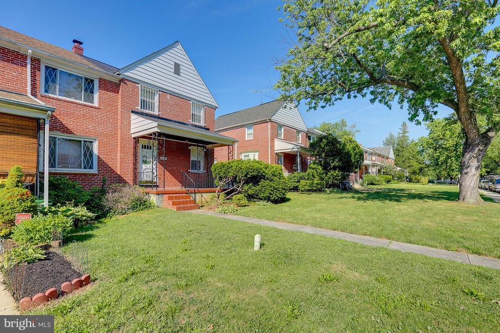 1549 Stonewood Rd, Baltimore, MD 21239 - photo 1