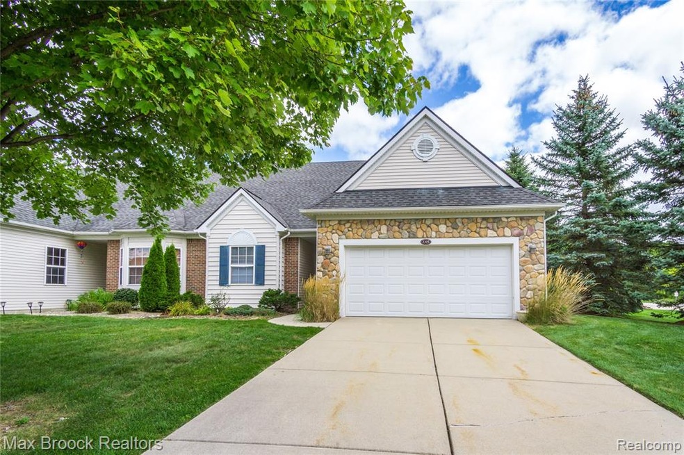 Welcome to 3305 Grove Lane!