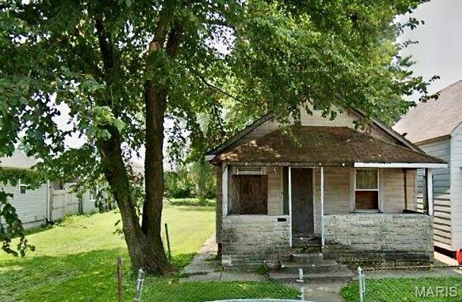 1008 Calhoun St, Madison, IL 62060 - photo 1