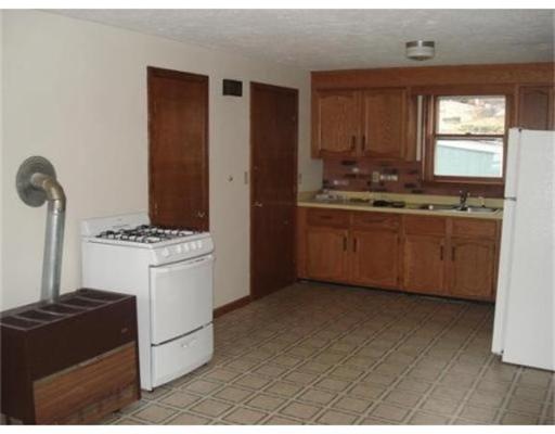 40 Mechanic St unit 1, Spencer, MA 01562 - photo 1