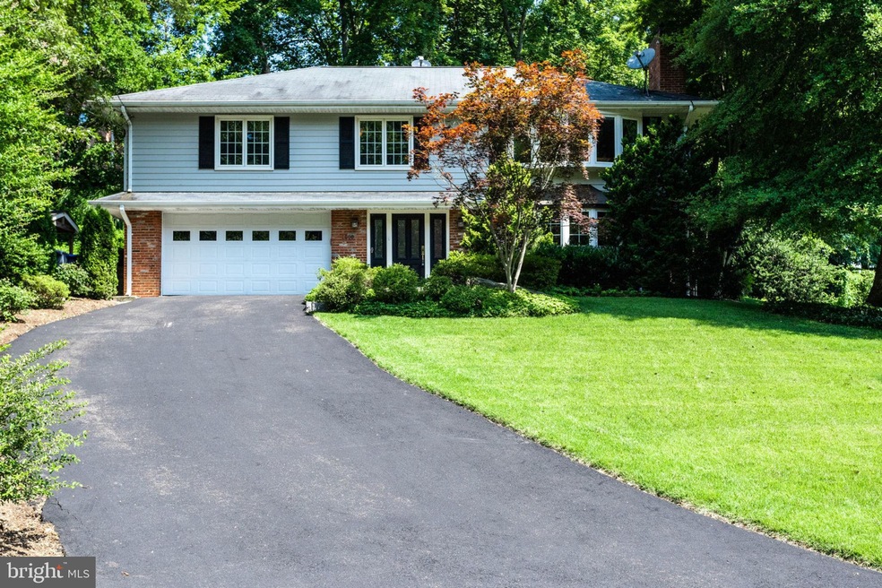 1210 Huntly Place, Alexandria, VA 22307 - photo 1