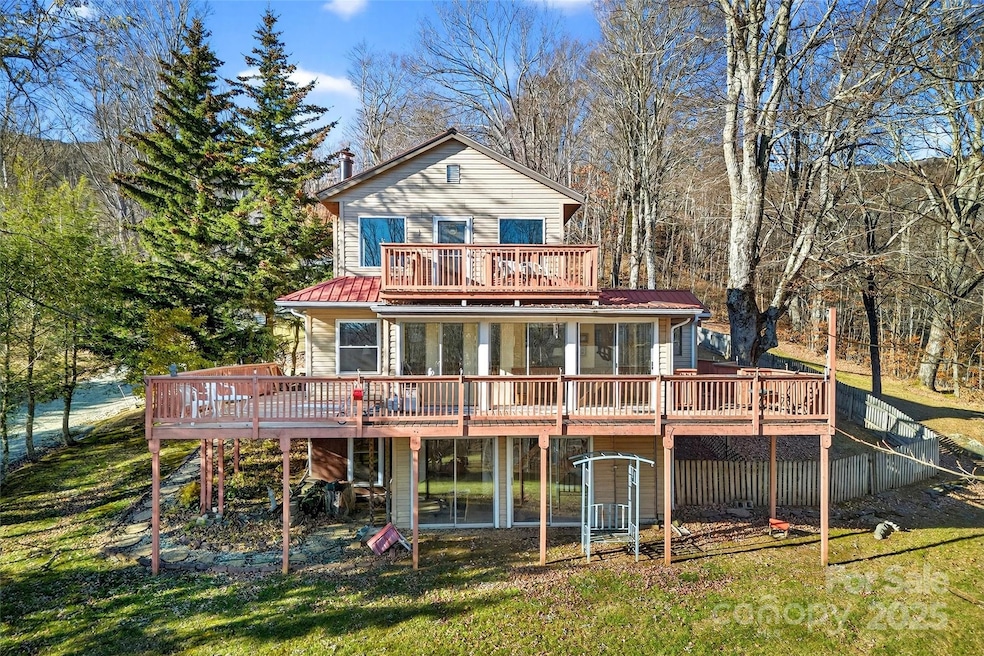 36 Mitchell View Rd, Bakersville, NC 28705 - photo 1