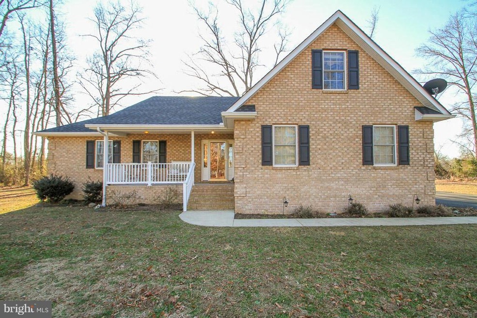 614 Latane Dr, Colonial Beach, VA 22443 - photo 1