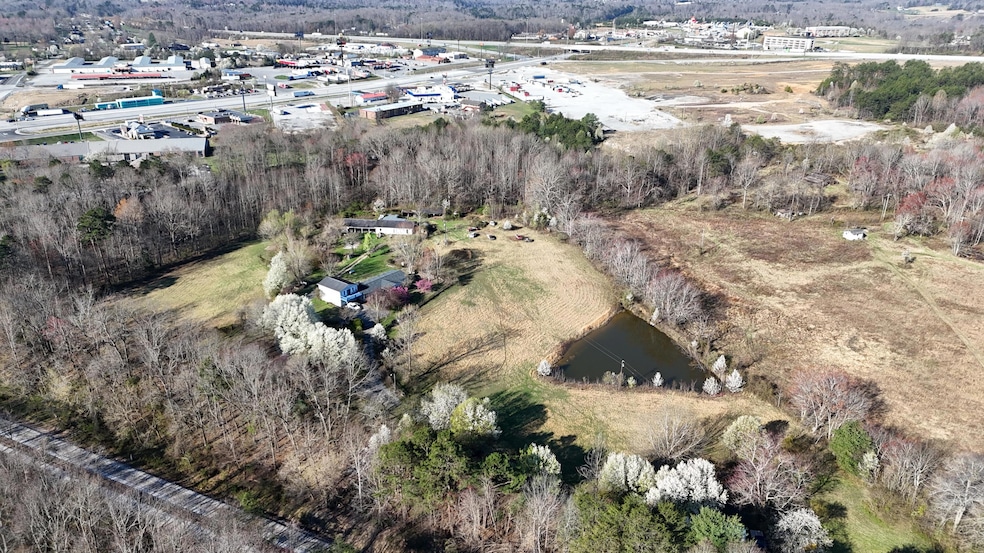 2792 N Highway 1223, Corbin, KY 40701 - photo 1