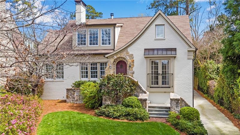 Sold $1,436,000 • Co-Listing Agent