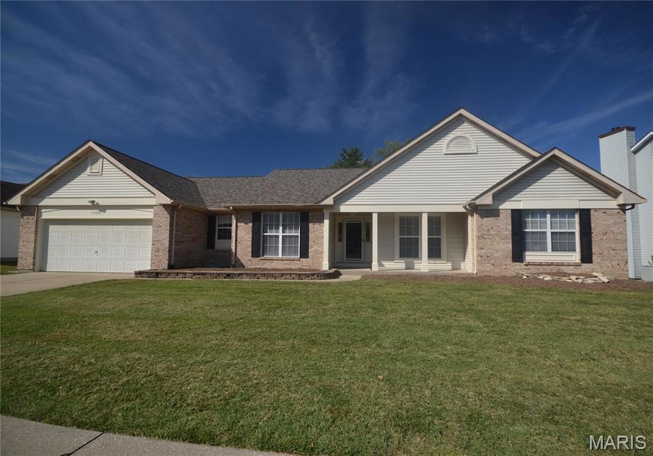 1026 Hawthorne Place, O Fallon, IL 62269 - photo 1