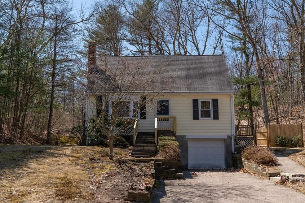 35 Pheasant Hill Rd, Franklin, MA 02038 - photo 1