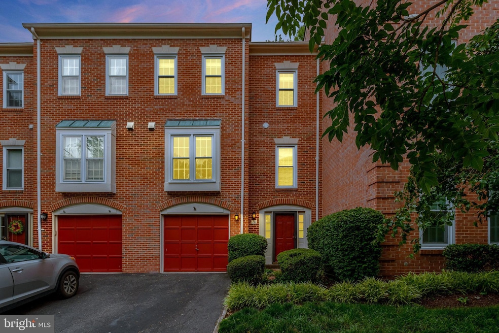 18 S Montana St unit 9, Arlington, VA 22204 - photo 1