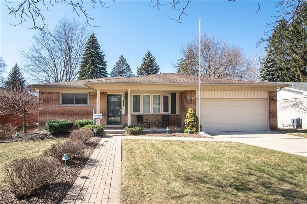 14219 Sunset, Livonia Mi 48154 Perfect curb appeal